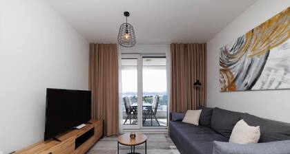 365 Sunsets Apartment by Belmont Realty
