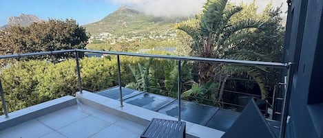 Comfort Double Room, Balcony, Ocean View | Property grounds