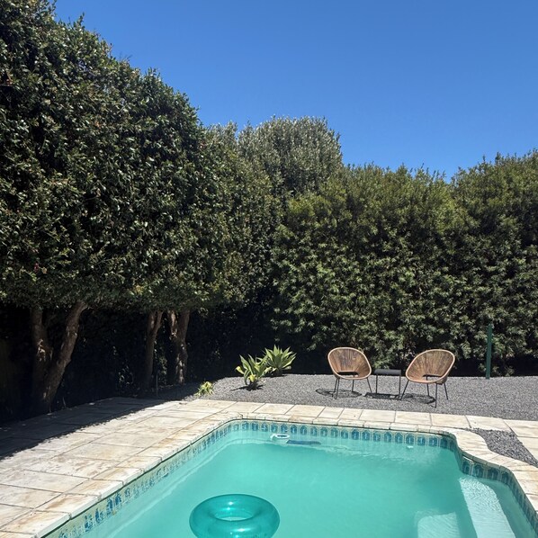 Deluxe Double Room, Bay View | Pool - Wood Road Coastal Guest Rooms (Hout Bay)