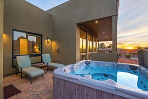Terrace/patio - Imagine House - Sedona Sanctuary with Hot Tub & Red Rock Views (Sedona)