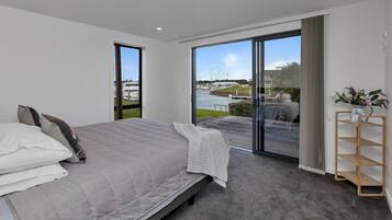 4 bedrooms, iron/ironing board, travel cot, WiFi