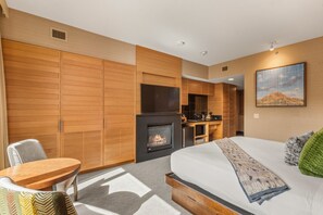 1 habitación, tabla de planchar con plancha, cuna de viaje y wifi 