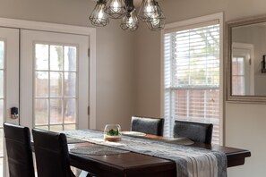Dining - Sleeps 10, Pet-friendly, Fort Rucker (Enterprise)