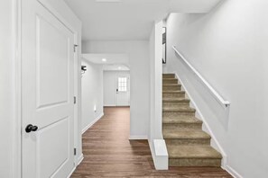 Interior - 12 Min to NoDa, SouthEnd - Perfect for Long Stays! (Charlotte)