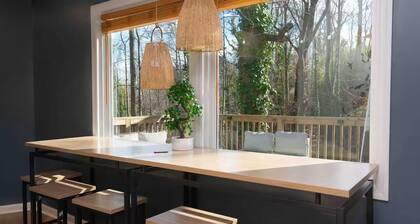 The Lazy Lodge: Peaceful Retreat 15 mins from Downtown Greenville