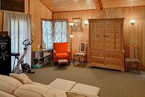 Interior - Camp High Country (Miami)
