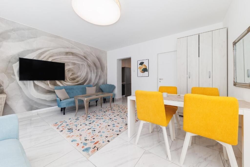 开间, 阳台, 城市景观 | 起居区