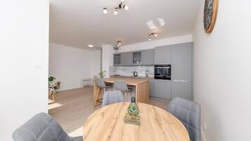 Appartement, balkon, uitzicht op de stad | Dineren