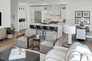 Smart TV, offices - Pool • Hot Tub • Opt Golf Cart | WHAT-A-BEACH (Navarre Beach)