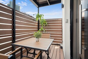 Outdoor dining - Condado Modern-Cozy 2-Bedroom City & Sea Getaway (San Juan)