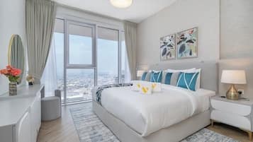 Luxury Apartment, Balcony, City View