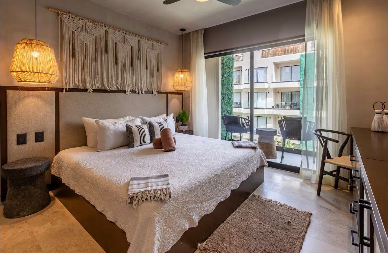 Lägenhet Deluxe - balkong - utsikt mot poolen