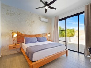3 室のベッドルーム、デスク、WiFi