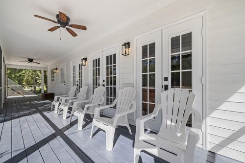 Spacious Rustic Farmhouse - Perfect for Retreats