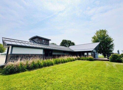 4 Acres Retreat at Lake Geneva