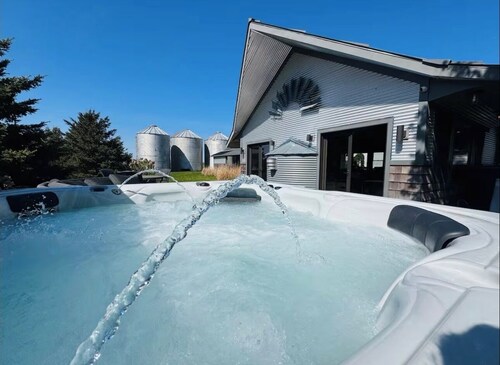 4 Acres Retreat at Lake Geneva