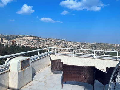 Spacious 9-bedroom villa in soothing Jerusalem with AC