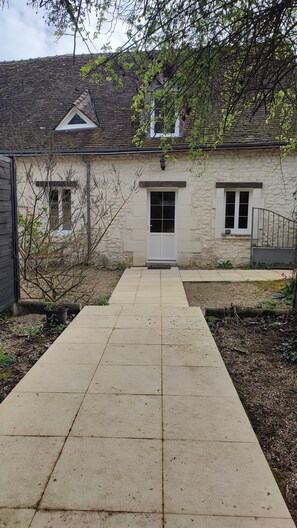 Exterior - Vrbo Property (Cussay)