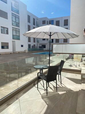 Terrace/patio - Sunset View Apartment☀️🌴 Swimming-pool/Garden/Terrace 15M walk to the beach🏖️ (Agadir)