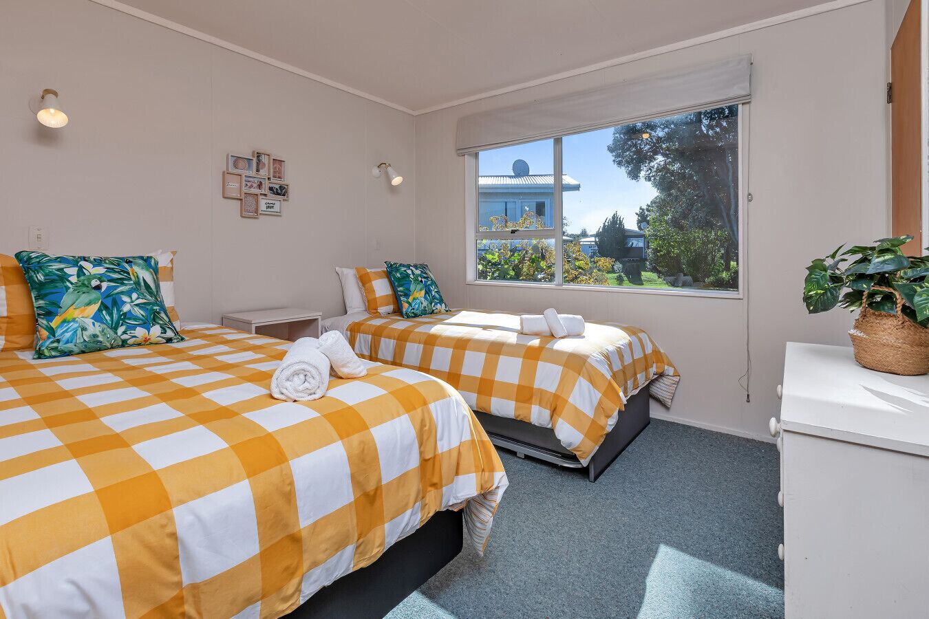 2 bedrooms, iron/ironing board, travel cot, WiFi