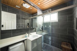 Hair dryer, towels - Island Time Escape - Charming Family Retreat (Key West)