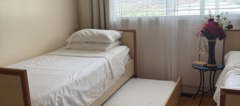 Private Main Floor Residence – 3 Bedrooms in West Vancouver