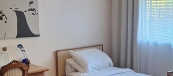 Cozy Place Upper Level West Vancouver H-WiFi Easy Access Downtown
