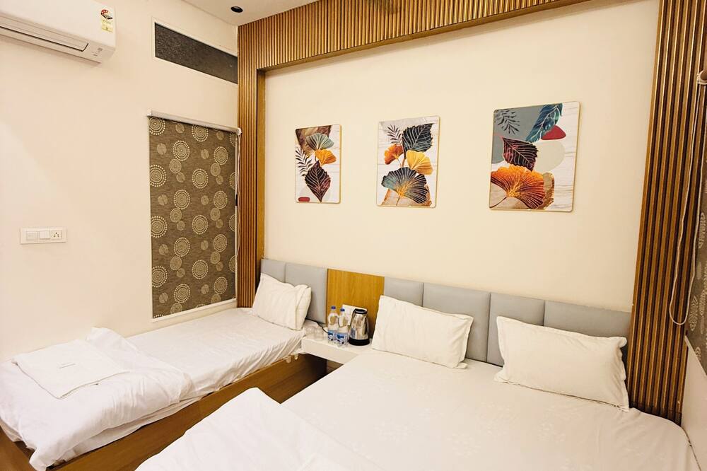 Hotel Atishay