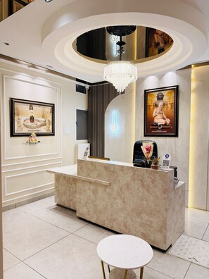 Lobby - Hotel Atishay (Ujjain)