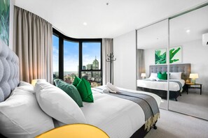 2 bedrooms, iron/ironing board, WiFi, bed sheets - Luxe Stay next to Emporium | 2BR in the heart CBD (Melbourne)