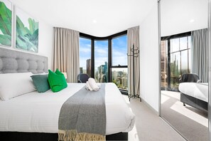 2 habitaciones, tabla de planchar con plancha, wifi y ropa de cama 