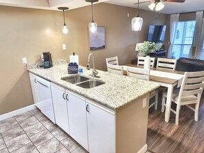 Interior - Bright 2BR with Sunroom & Pool - 3 Min to all the Branson Strip Fun! (Branson)
