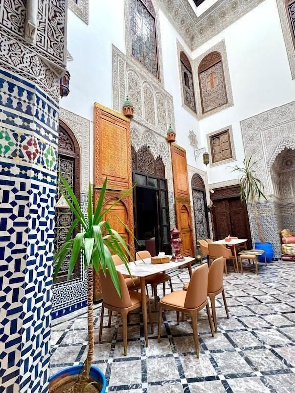 Dining - Riad Pacha Palace (Fes)