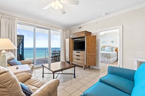 Smart TV - Oceanfront Condo 7th Floor, Huge Balcony, Pools, Hot Tub, Direct Beach Access (Panama City Beach)