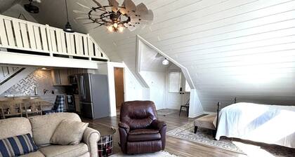 Marvelous studio with pickleball court in welcoming Orem neighborhood