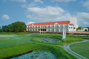 Exterior - Club Mahindra Kensville Golf Resort (Bavla)