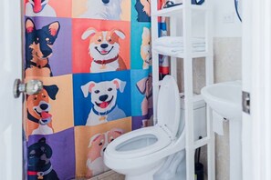 Bathroom - Vrbo Property (Santa Ana)