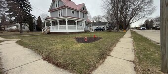 The Basecamp 3-bedroom house with AC in charming Walworth