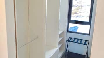 Classic Single Room, Balcony, Ocean View