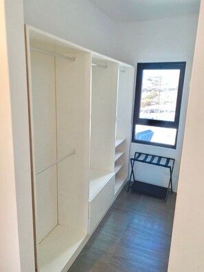 Classic Single Room, Balcony, Ocean View - The View Hotel CV (Sao Filipe)