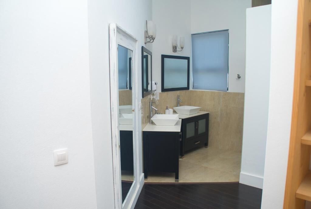 Presidential Suite, Balcony | Bathroom