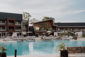Innenpool, beheizter Pool