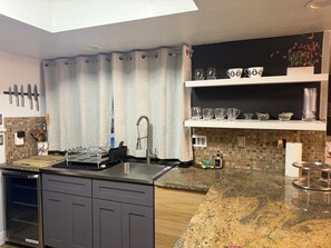 Private kitchen - Large Marvelous Modern  1bedroom pool house in Cape Coral Florida Rm Living Room (Cape Coral)