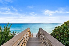 Beach nearby - WaterColor, Steps to Pool! LSV/Golf Cart, Bikes, 2 Masters! Pet Friendly! (Santa Rosa Beach)