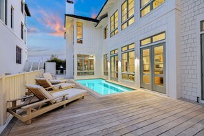 A heated pool - NEW, LOADED, GULF-FRONT 30A! Private Pool, LSV/Golf Cart, Bikes! (Santa Rosa Beach)