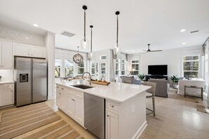 Fridge, microwave, oven, stovetop - WaterColor GEM with Pond & Dock! LSV/Golf Cart, Bikes! (Santa Rosa Beach)