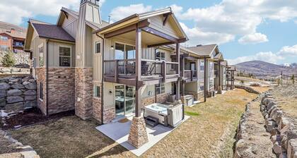 Black Rock Ridge Townhome | Hot Tub, Theater Room & Park City Views