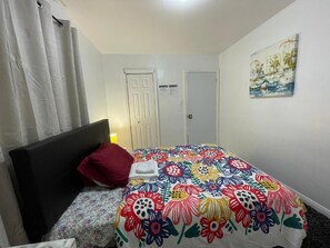 3 habitaciones, internet y ropa de cama