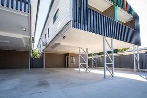 Exterior - Walk to Mall & Train | Private Suite Kitchen & A/C (Oxley)