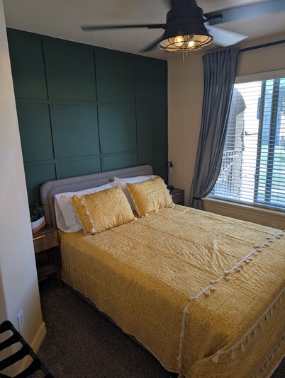 Sage Hollow is a cozy, modern, mid level condo in the heart of town.